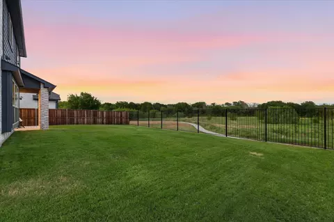 10000 Sequoia St, Providence Village, TX 76227