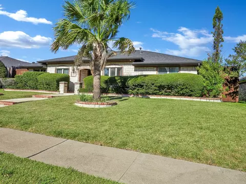 3015 Kensington Dr, Mesquite, TX 75150