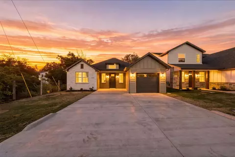 5559 Mercedes Cir, Granbury, TX 76048