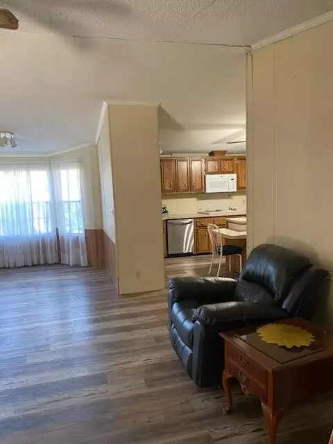548 E Us Highway 69, Point, TX 75472 photo 7