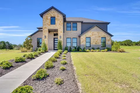 1908 Barrix Ln, Desoto, TX 75115