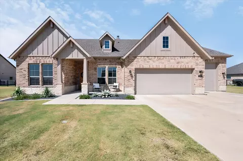 130 Red Cliff Ct, Rhome, TX 76078