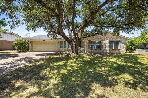 6001 Haden Dr, Waco, TX 76710