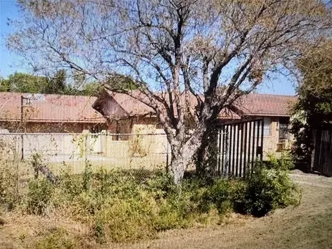 813 E Highway 114, Boyd, TX 76023 photo 2