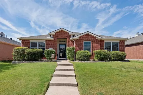 305 Cobblestone Dr, Wylie, TX 75098