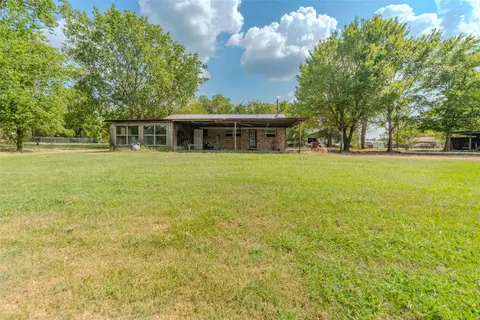 Exterior - 103 W Lide St, Talco, TX 75487 photo 3 of 5