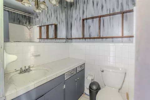 Bath - 103 W Lide St, Talco, TX 75487 photo 3 of 3