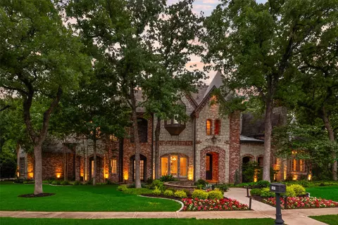 1851 Beam Dr, Southlake, TX 76092