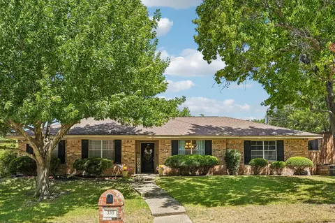 335 Robin Hill Ln, Duncanville, TX 75137