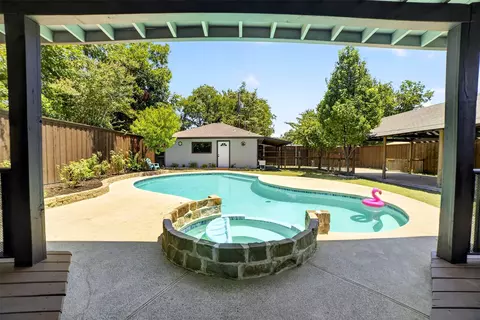 1912 Oldgate Ln, Garland, TX 75042