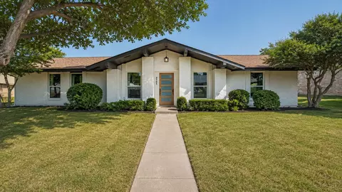 3757 Blue Trace Ln, Farmers Branch, TX 75244