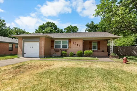1015 W Sycamore St, Sherman, TX 75092