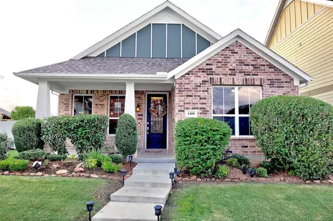 1409 Ellis Ln, Aubrey, TX 76227
