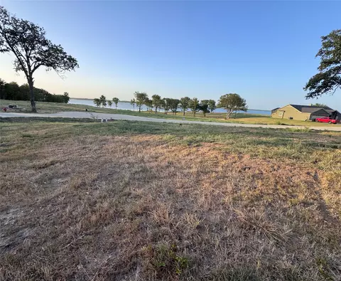 308 Caro Dr, West Tawakoni, TX 75474