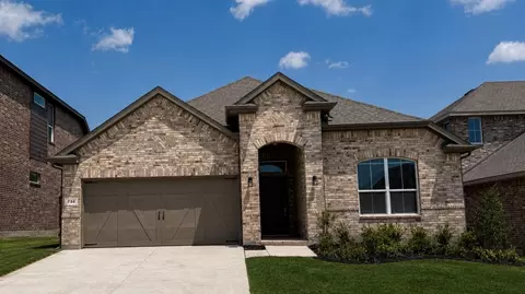 736 Soaring Hawk Dr, Fort Worth, TX 76008