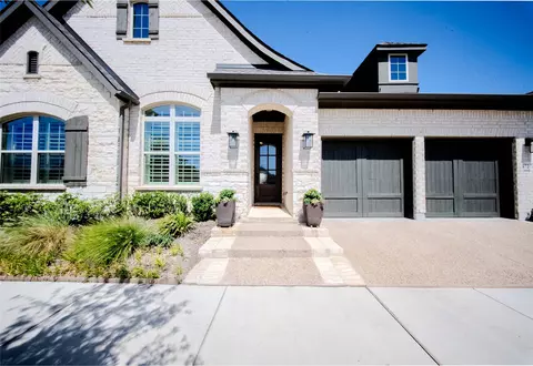 4721 Kings Garden Pkwy, Arlington, TX 76005