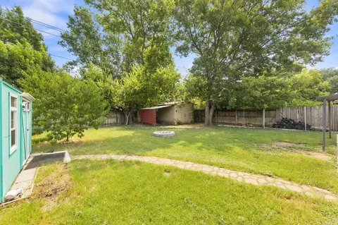 Exterior - 6800 Echo Hill Dr, Watauga, TX 76148 photo 4 of 4