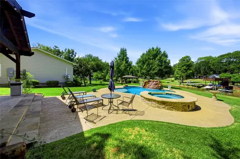 Exterior - 7001 Michael Ln, Eustace, TX 75124 photo 4 of 7