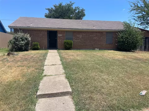 10515 Eastcrest Ln, Dallas, TX 75217