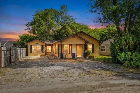 403 Marshall St, Sanger, TX 76266