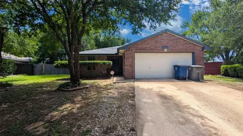 1532 Marion Dr, Dallas, TX 75211