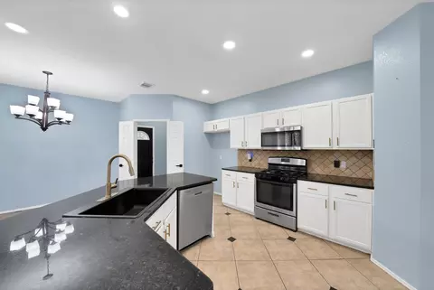Kitchen - 3314 Springleaf Dr, Mesquite, TX 75181 photo 2 of 3