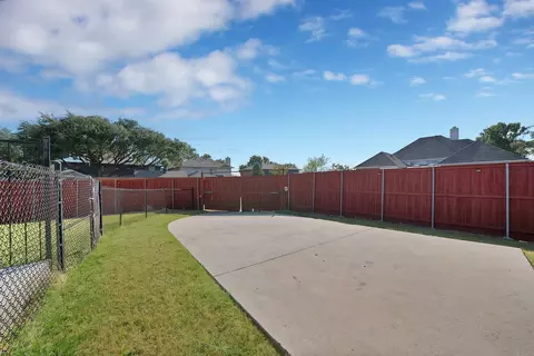 Exterior - 3314 Springleaf Dr, Mesquite, TX 75181 photo 8 of 8