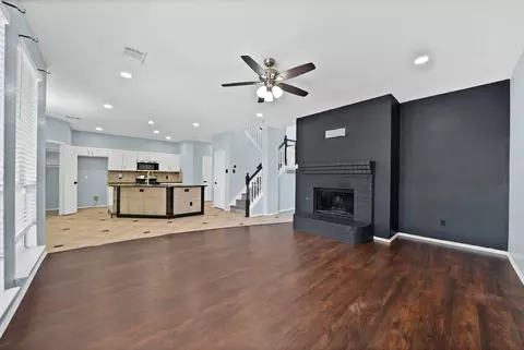 Living - 3314 Springleaf Dr, Mesquite, TX 75181 photo 3 of 4