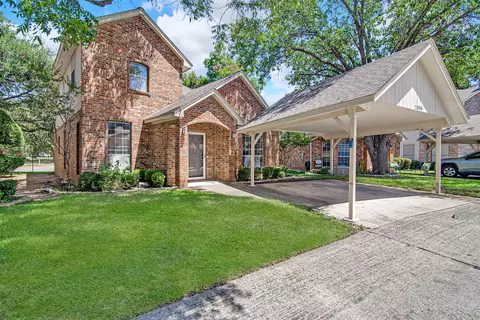 2805 Inniswood Cir, Arlington, TX 76015