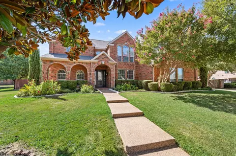 6609 Sapphire Cir S, Colleyville, TX 76034