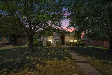 1333 Illinois Ave, Lancaster, TX 75134