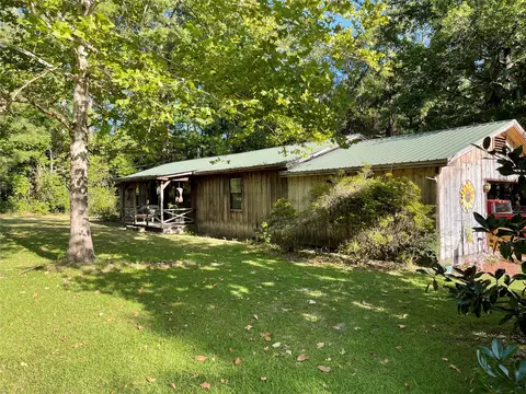 Exterior - 178 Croft Rd, Coushatta, LA 71019 photo 1 of 6