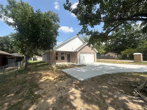 1400 N Business 287, Decatur, TX 76234