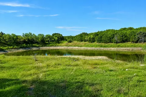Undisclosed, Voca, TX 76887