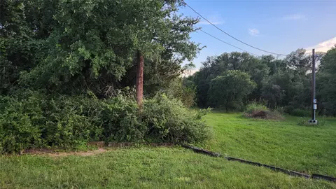 3012 Moon Ct, Granbury, TX 76049