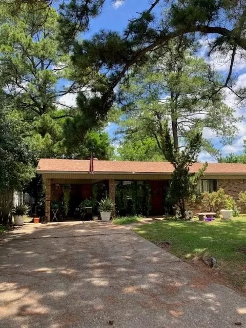 2923 Eugene St, Bossier City, LA 71112