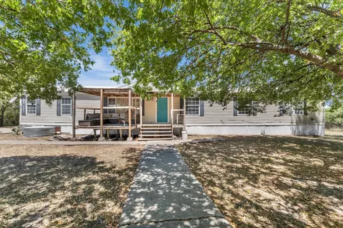 163 Hcr 3255, Mount Calm, TX 76673