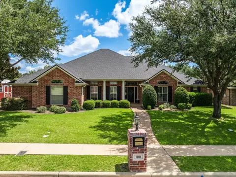 100 Painted Horse Trl, Woodway, TX 76712