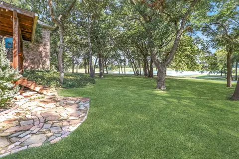 1814 Lakeshore Ct, Mckinney, TX 75072