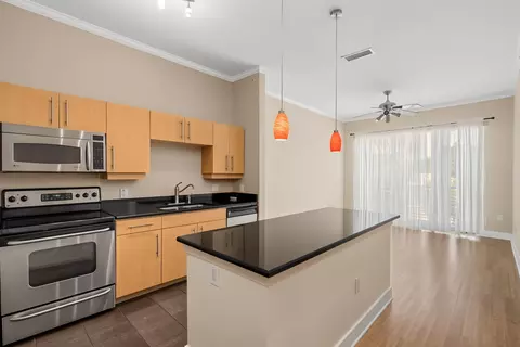 4414 Cedar Springs Rd #310, Dallas, TX 75219