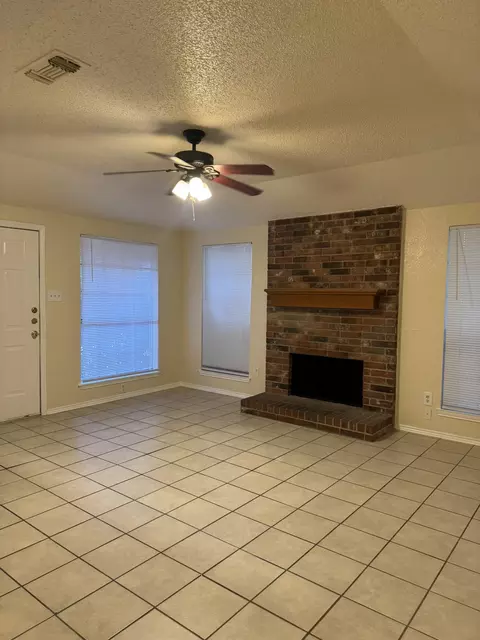 4516 Halyard Ct #4516-4520, Fort Worth, TX 76135