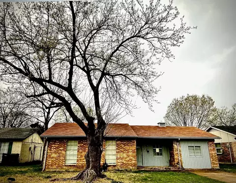 834 Quebec Dr, Garland, TX 75040