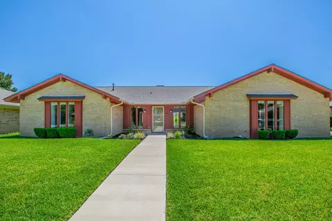 4400 Kingswick Dr, Arlington, TX 76016