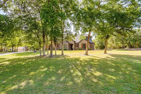 7259 Oak Creeks Ct, Fort Worth, TX 76135