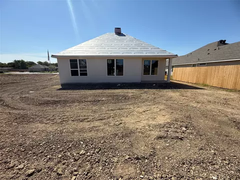 Exterior - 107 Jenjira Way, Mcgregor, TX 76657 photo 2 of 3