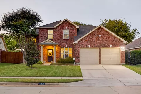 4921 Carrotwood Dr, Fort Worth, TX 76244