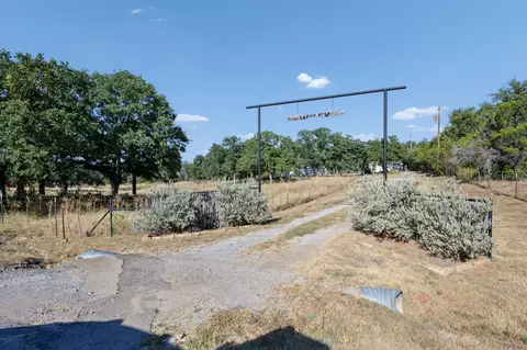 365 Dusty Trl, Mineral Wells, TX 76067