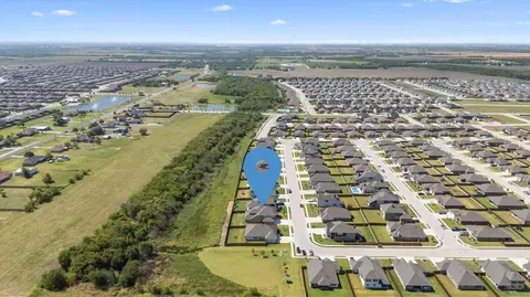 805 Willowbanks Dr, Nevada, TX 75173