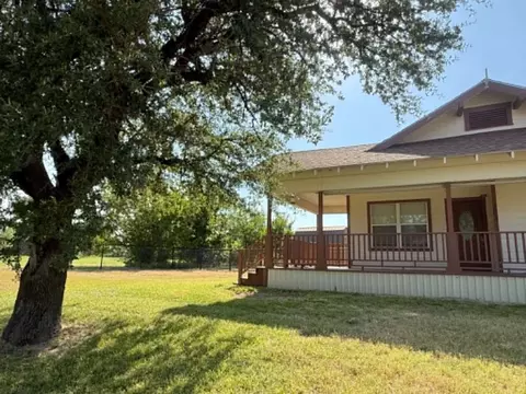 Exterior - 203 Avenue C, Gustine, TX 76455 photo 2 of 11