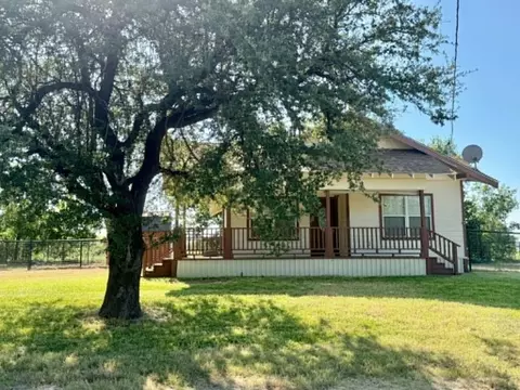 Exterior - 203 Avenue C, Gustine, TX 76455 photo 7 of 11